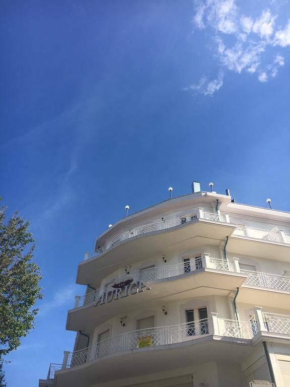 Residence Auriga Rimini Bagian luar foto